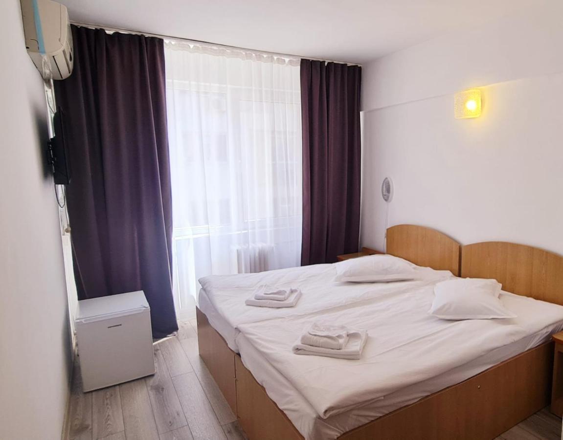 Hotel Victoria Iasi Extérieur photo