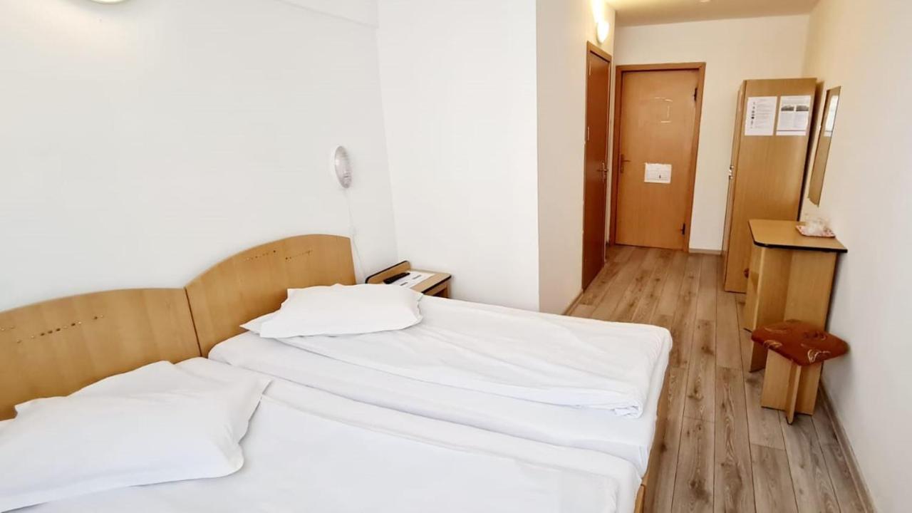 Hotel Victoria Iasi Extérieur photo