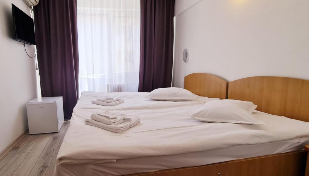 Hotel Victoria Iasi Extérieur photo