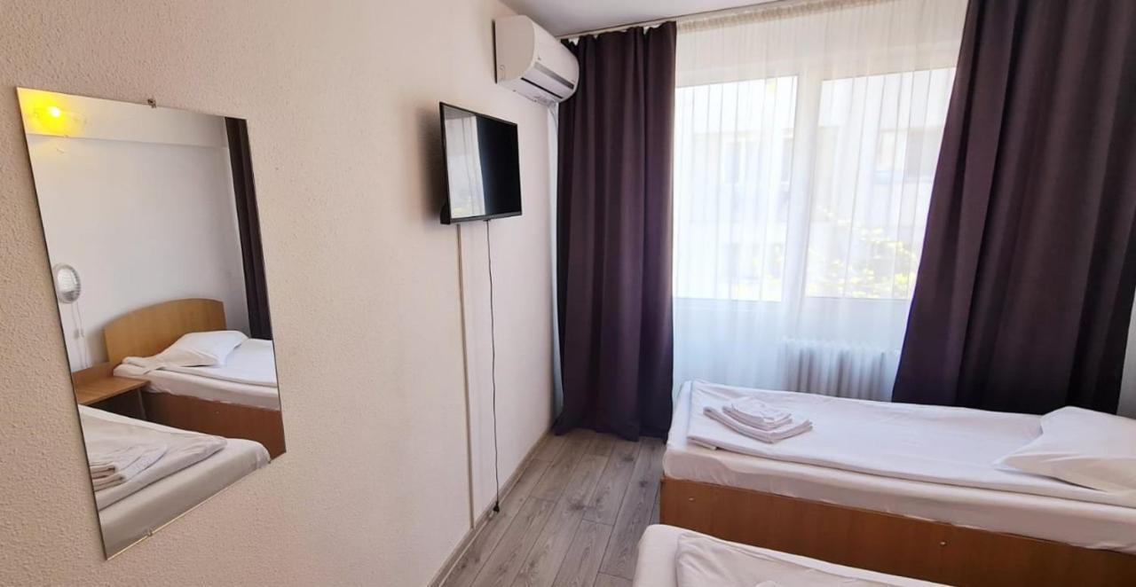 Hotel Victoria Iasi Extérieur photo